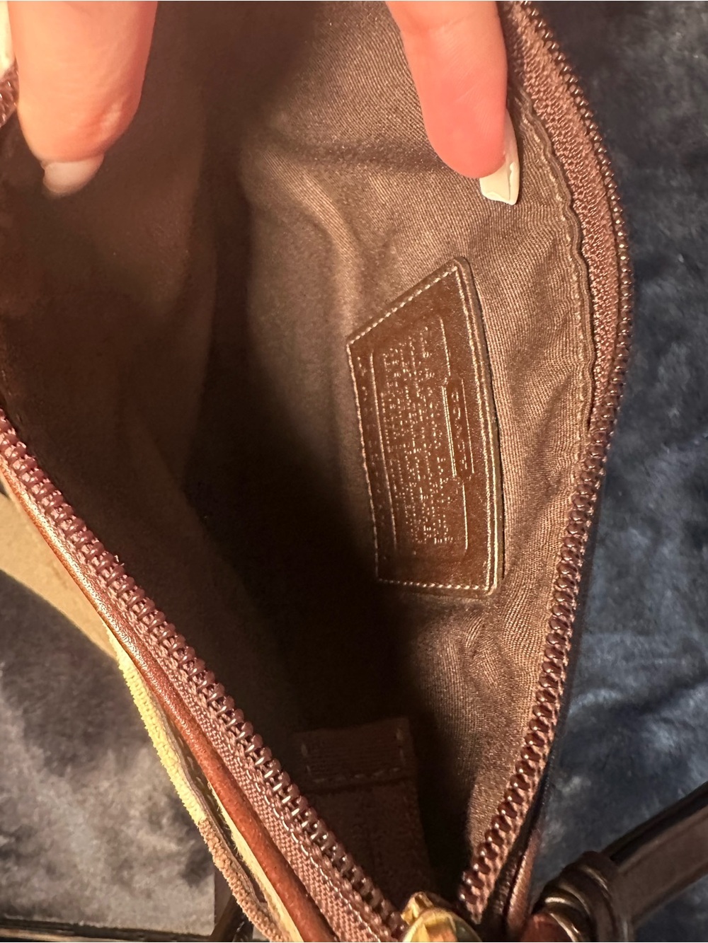 vintage Coach signature C canvas crossbody bag - Picture 4 of 6